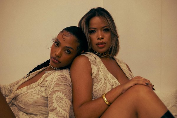 Elevate Your Spring Wardrobe: Fresh Neutral Styling Strategies for a Striking UK Aesthetic