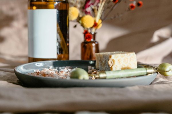 Radiate Elegance: Creative Ways to Incorporate Metallic Accents into Your Evening Attire