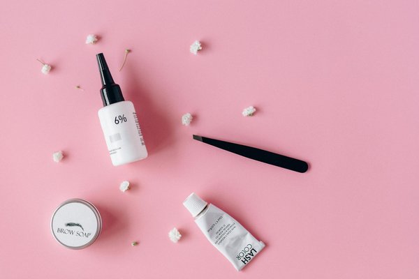 Comprehensive Tips for Caring for Leather Clothing in the Unique UK Climate