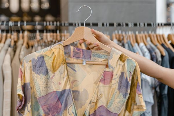 Essential Guide to Selecting the Ideal Fabric Conditioner for Safeguarding Your Vintage Clothing in the UK
